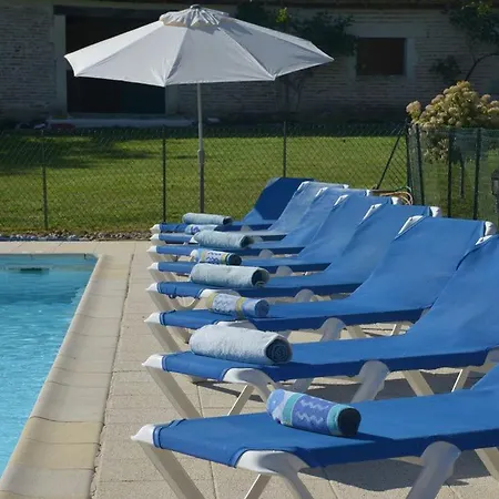 Domaine Des Bigoussies & - 120 Hectares, 6 Etangs